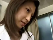 沉迷於禁忌肉慾的日本女教師與她的男學生